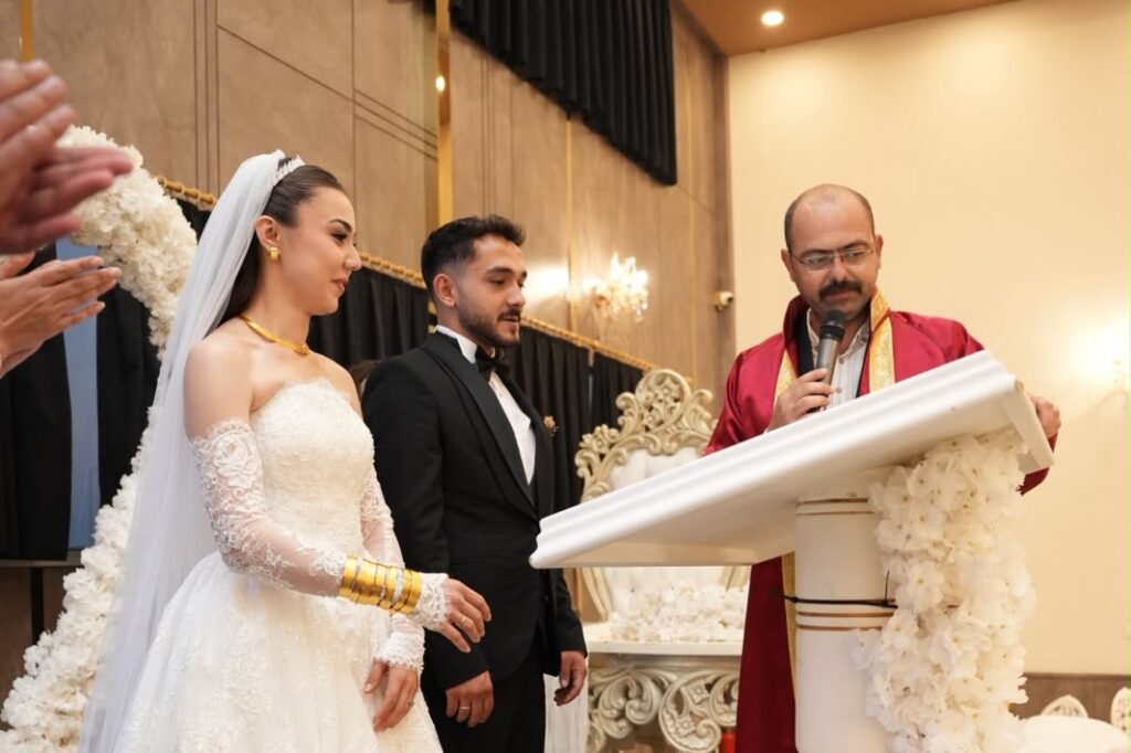 seeig_post_3945234794061248922_4