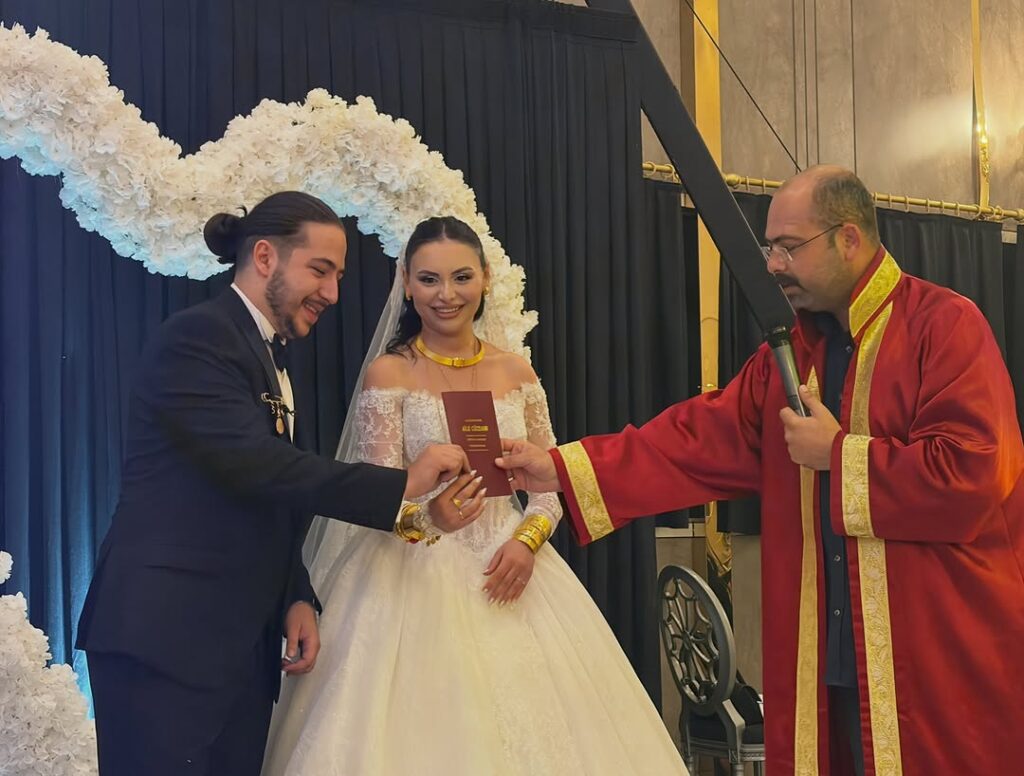 seeig_post_3965159945825468747_8