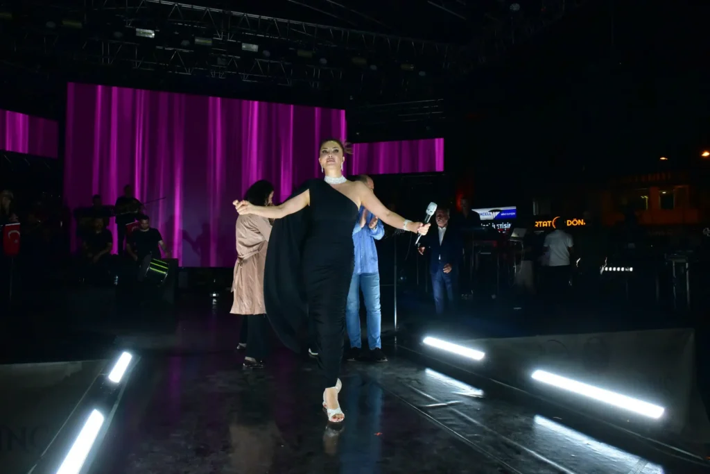 tosyabld_1788250438_3976452845995274500_1976306086