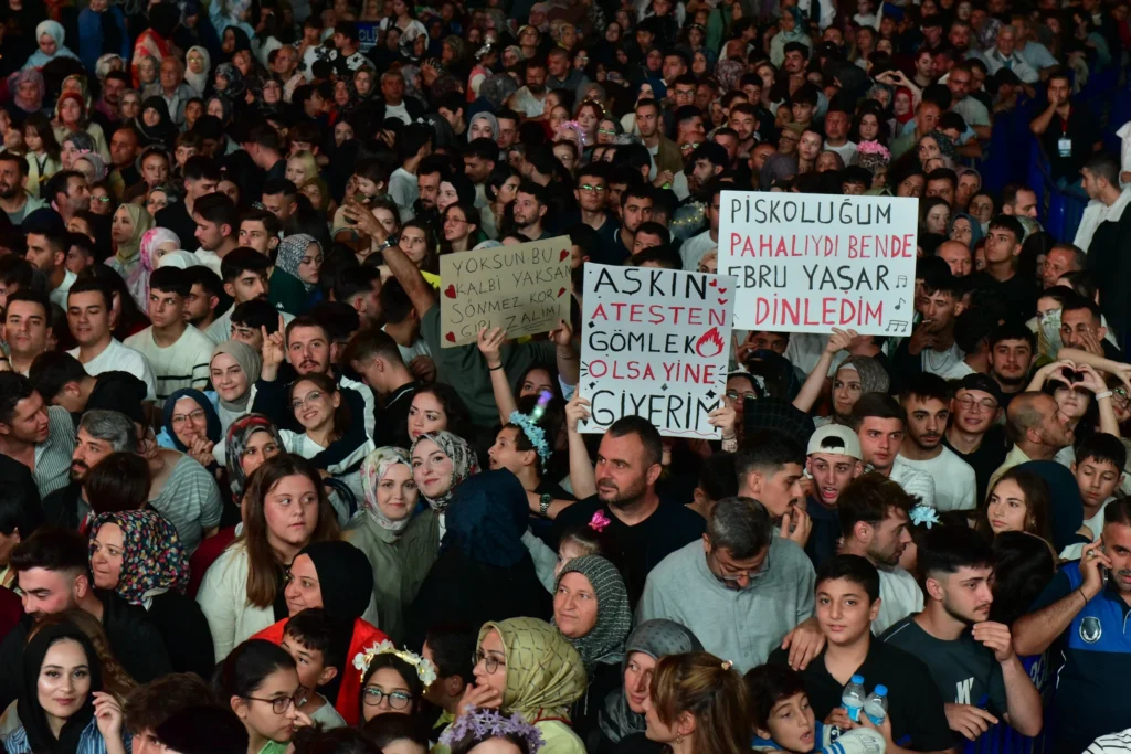 tosyabld_1788258065_3976519107878129321_1976306086
