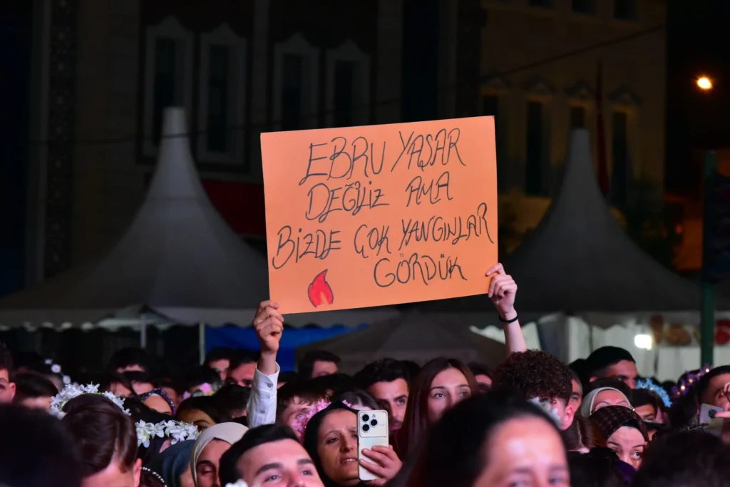 tosyabld_1788258065_3976519265651096560_1976306086