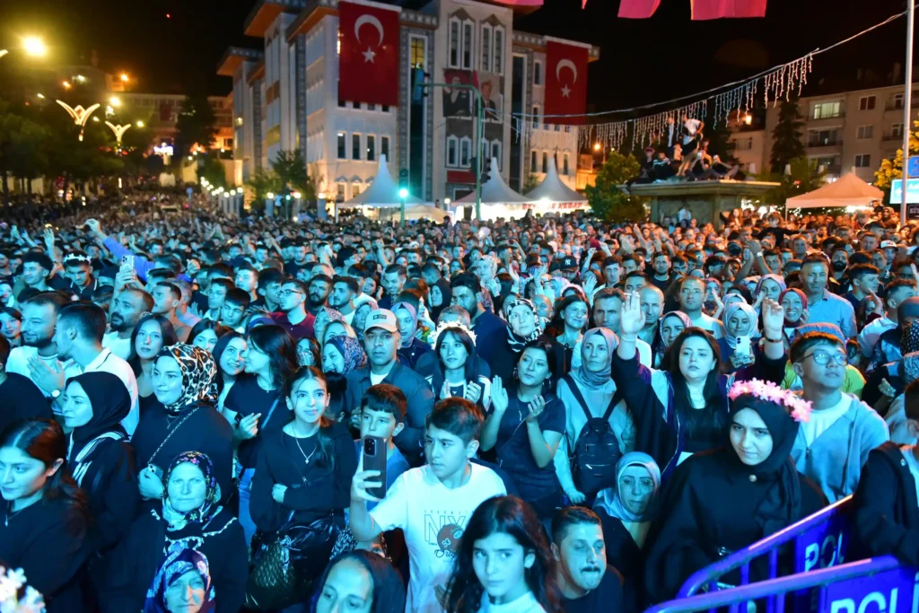 tosyabld_1788258609_3976523793645453661_1976306086