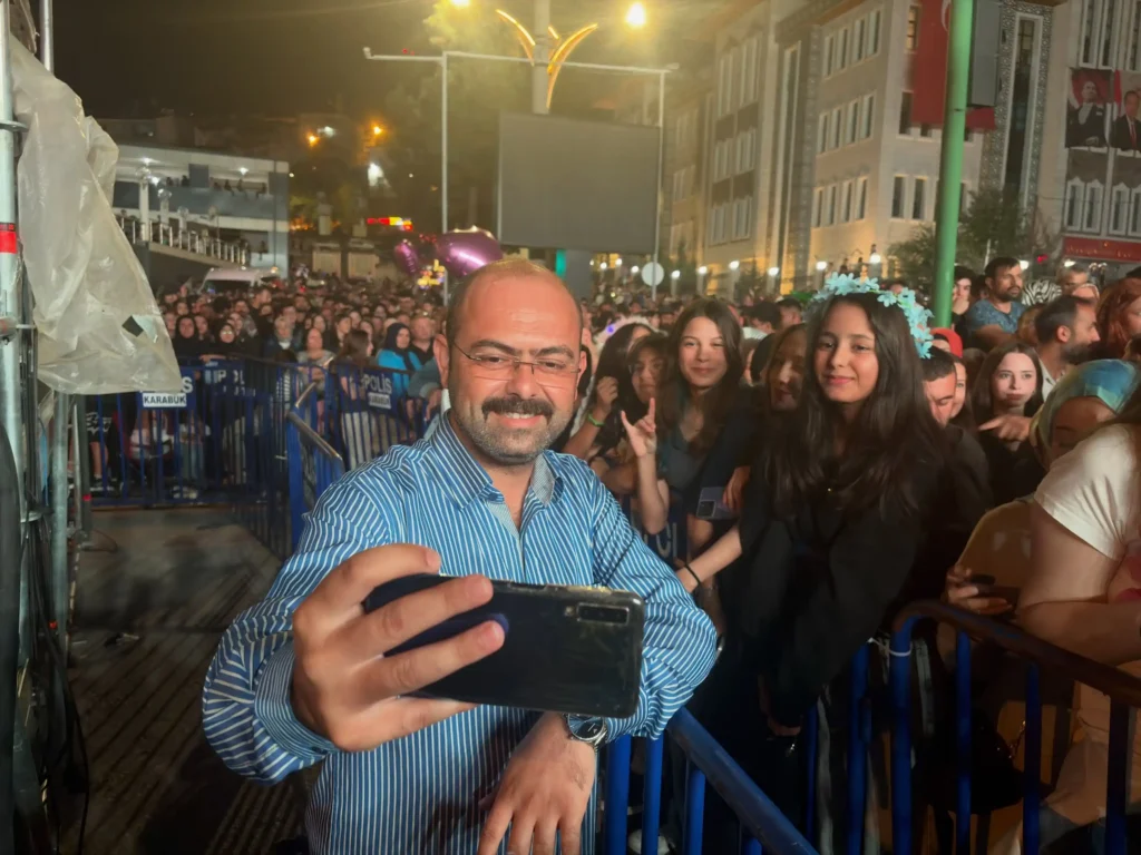 tosyabld_1788296224_3976839178336968012_1976306086