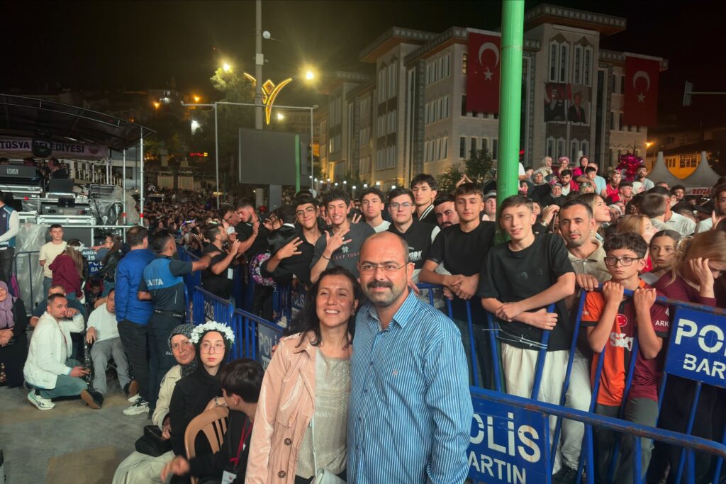 tosyabld_1788296916_3976844928434094189_1976306086