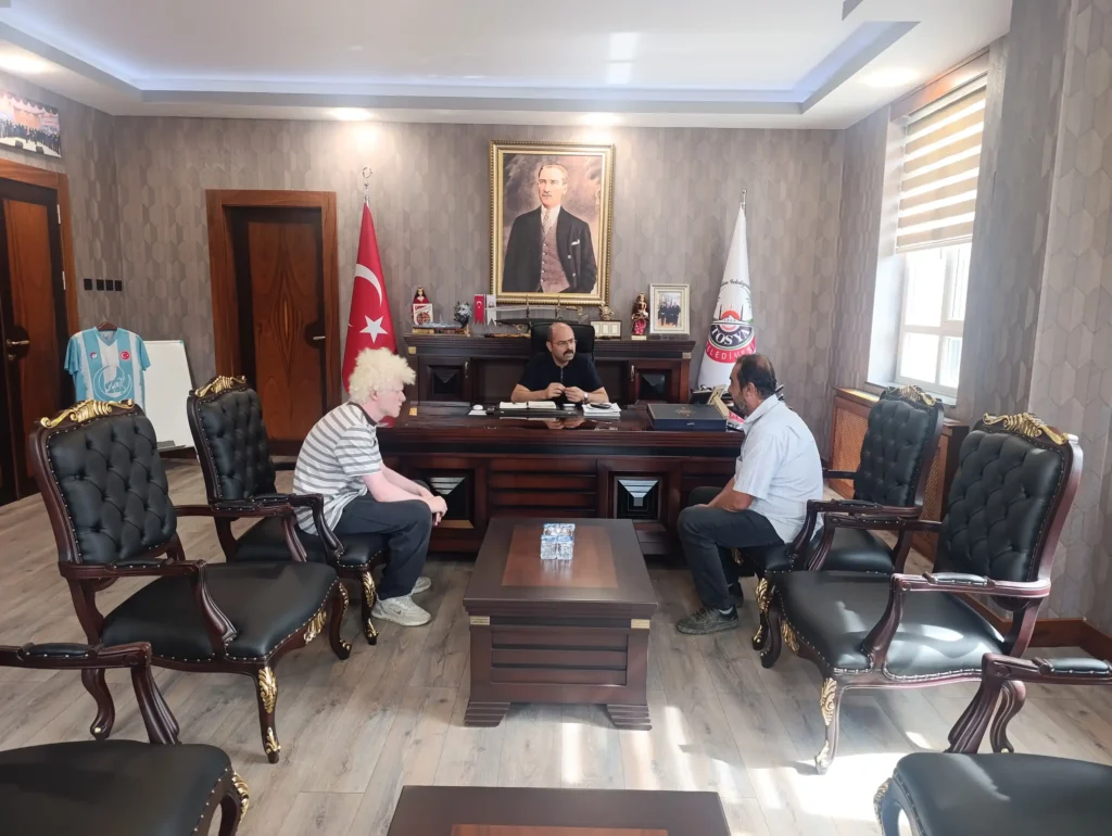 tosyabld_1789483821_3986801158158145297_1976306086
