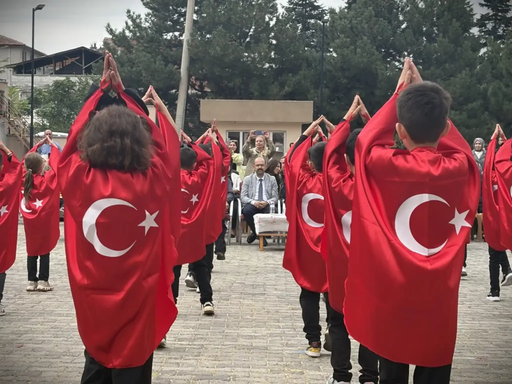 tosyabld_1789568990_3987515575904552878_1976306086