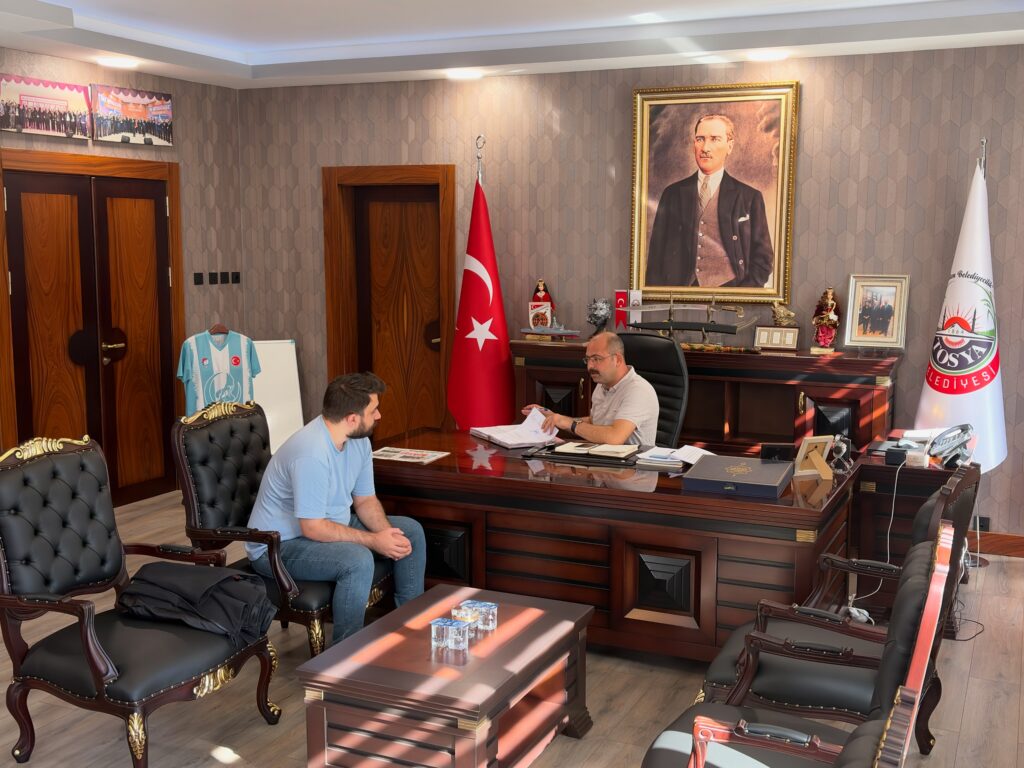 tosyabld_1790259915_3993311942451322721_1976306086