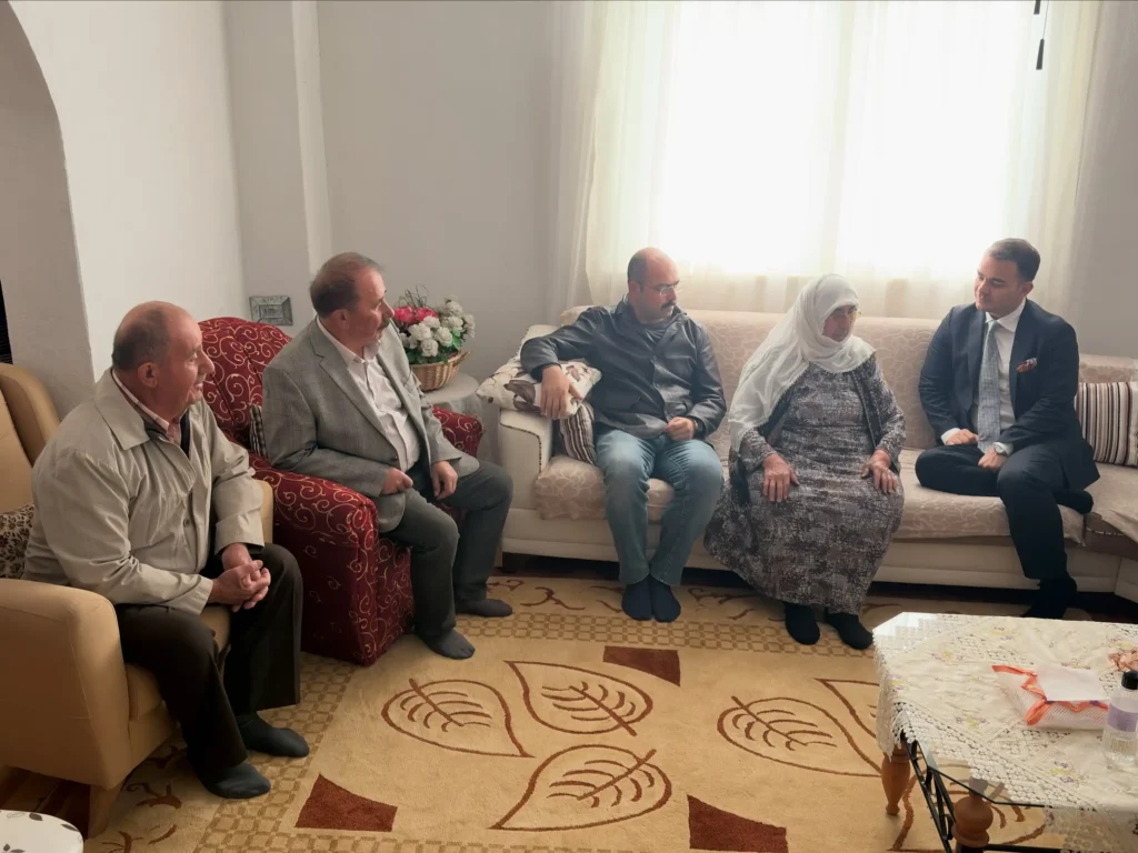 tosyabld_1790346771_3994040527315205385_1976306086