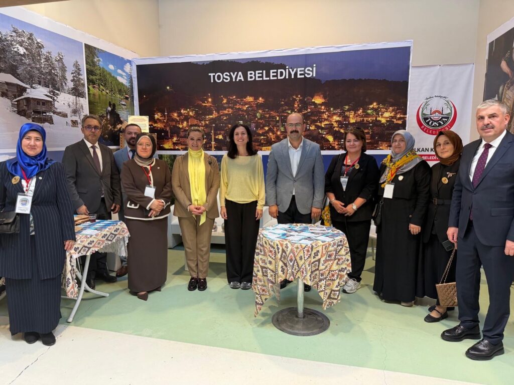 tosyabld_1791796870_4006204778578369820_1976306086