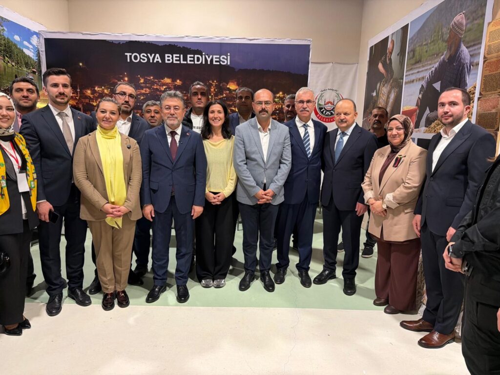 tosyabld_1791796870_4006204778679007049_1976306086
