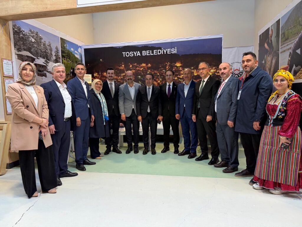 tosyabld_1791796870_4006204781036096380_1976306086