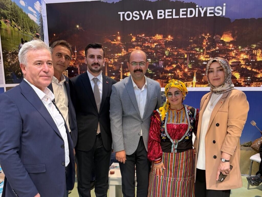 tosyabld_1791796870_4006204819095360269_1976306086