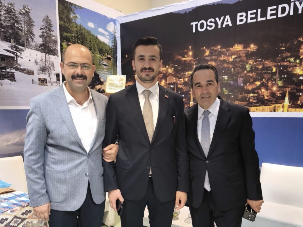 tosyabld_1791797206_4006207574660828041_1976306086