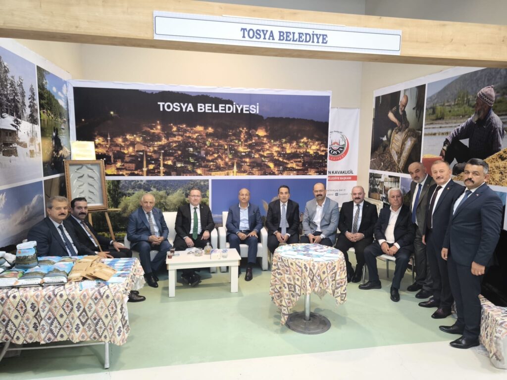 tosyabld_1791797206_4006207574836954560_1976306086