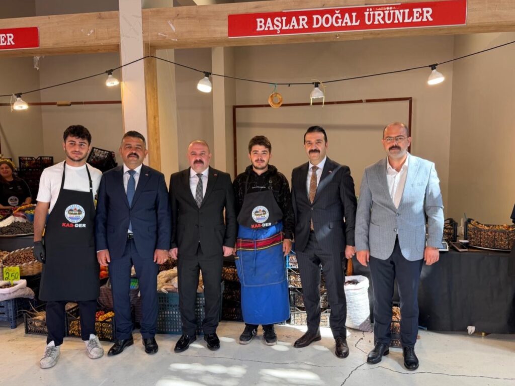 tosyabld_1791797206_4006207603660093433_1976306086