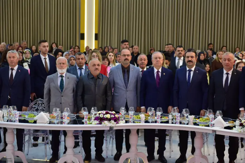 tosyabld_1792879400_4015285315532207002_1976306086