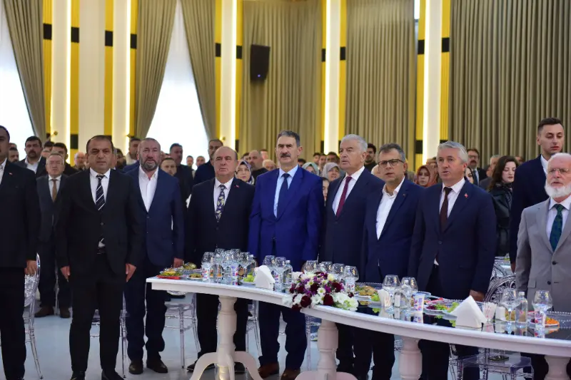 tosyabld_1792879400_4015285320095616624_1976306086